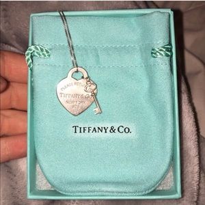 return to tiffany necaklace